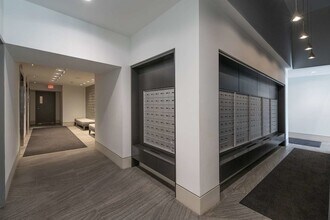 310-1012 12 Ave SW in Calgary, AB - Building Photo - Building Photo