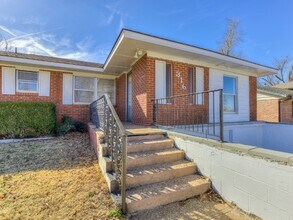 316 W Bass Ave in Yukon, OK - Building Photo - Building Photo