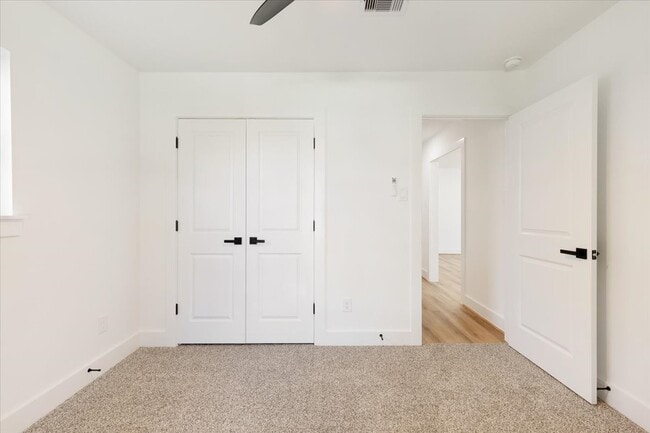 property at 9603 Emnora Ln