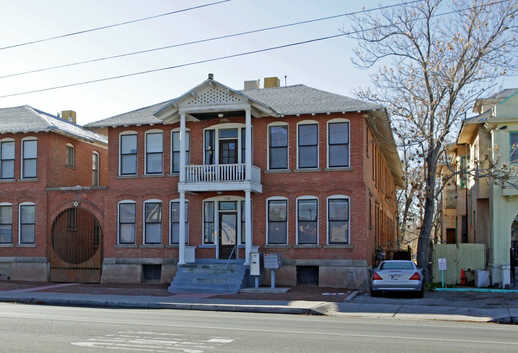 1008 Central Ave NW in Albuquerque, NM - Building Photo