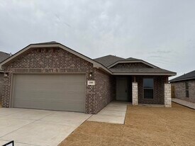 1305 N Chicago Ave in Lubbock, TX - Building Photo