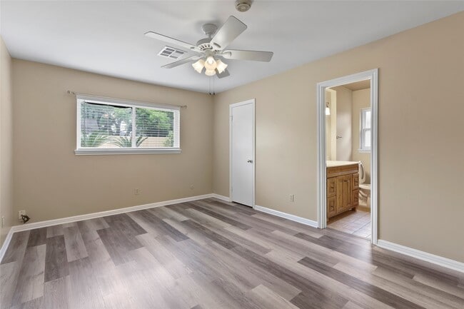 12303 Barryknoll Ln in Houston, TX - Building Photo - Building Photo