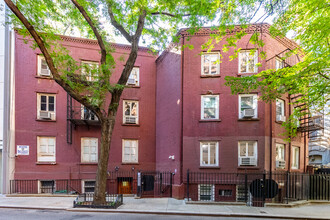 5-7 Minetta St in New York, NY - Foto de edificio - Building Photo