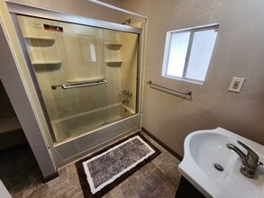 270 C St in Patterson, CA - Building Photo - Building Photo
