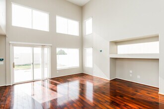 799 Plantain Lily Ave in Las Vegas, NV - Building Photo - Building Photo