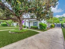 3417 Stadium Dr in Fort Worth, TX - Building Photo