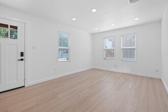 1503 E 2nd St in Austin, TX - Building Photo - Building Photo