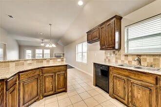 204 Dancing Light Ln in Red Oak, TX - Building Photo - Building Photo