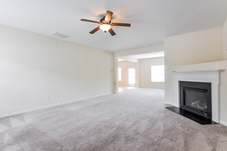 3508 Hamilton Mill Dr in Raleigh, NC - Foto de edificio - Building Photo