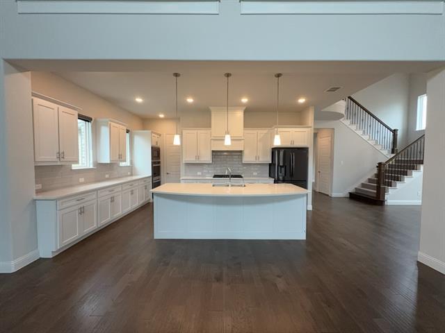 property at 7021 Lookout Ln