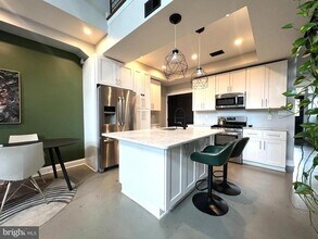 619 16th St NE in Washington, DC - Building Photo - Building Photo