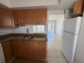 7713 SW 88th St in Miami, FL - Building Photo - Building Photo