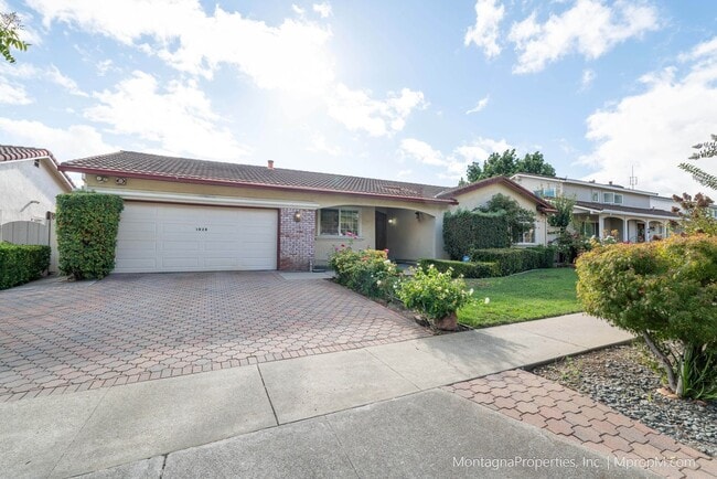 1028 Tulipan Dr in San Jose, CA - Building Photo - Building Photo