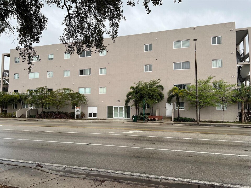 2311 NW 22nd Ave in Miami, FL - Building Photo