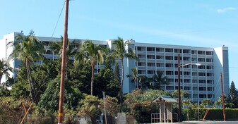 Makaha Beach Cabanas Apartments