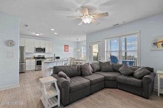 101 Salter Path Rd in Pine Knoll Shores, NC - Building Photo - Building Photo