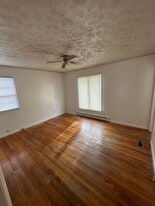 1303 Kingsport Rd in Greensboro, NC - Building Photo