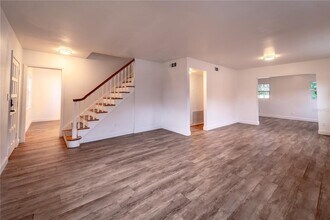 8477 14th St N in St. Petersburg, FL - Building Photo - Building Photo