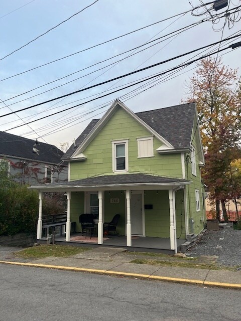 765 Garrison Ave in Morgantown, WV - Building Photo