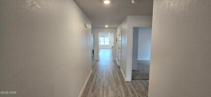 6472 Slabinski Ln in Panama City, FL - Building Photo - Building Photo