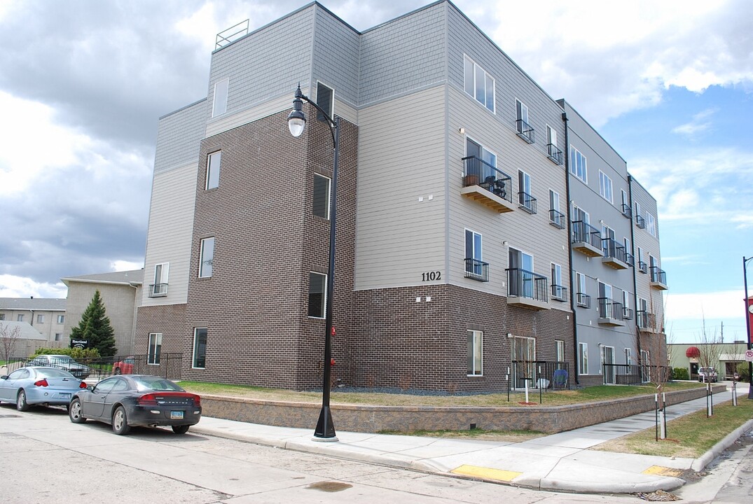 Urban Crossing Apartments in Fargo, ND - Building Photo