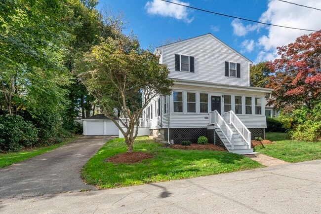 property at 14 Clyde St