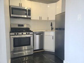 750 N Broad St in Elizabeth, NJ - Building Photo - Building Photo