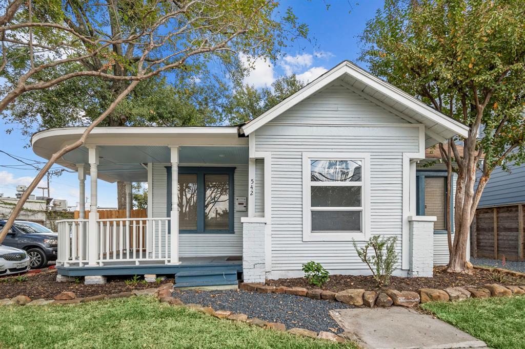 542 Threlkeld St in Houston, TX - Building Photo