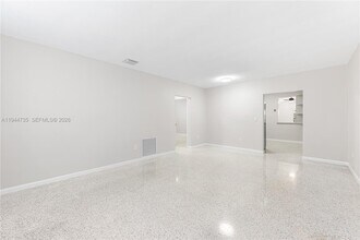 3855 SW 87th Pl in Miami, FL - Building Photo - Building Photo