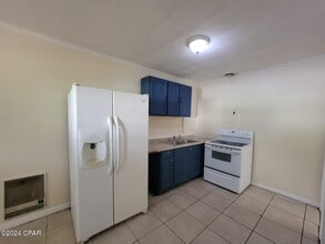 2312 E 16th Ct in Panama City, FL - Building Photo - Building Photo