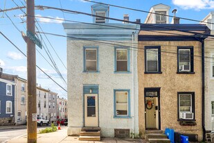 4550 Silverwood St in Philadelphia, PA - Building Photo