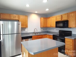 14934 Deshler Ct in Charlotte, NC - Building Photo - Building Photo