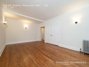 6945 N Ashland Ave-Unit -E2 in Chicago, IL - Foto de edificio - Building Photo
