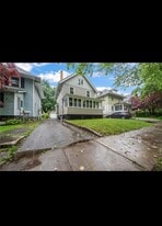 375 Clay Ave, Unit 1 in Rochester, NY - Building Photo