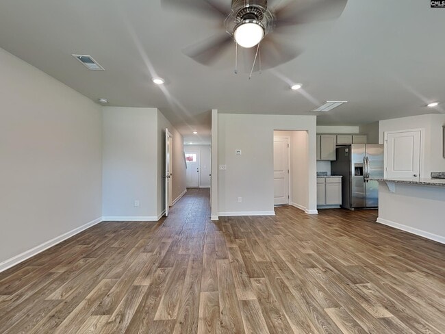 610 Belmont Red Ln in Columbia, SC - Foto de edificio - Building Photo