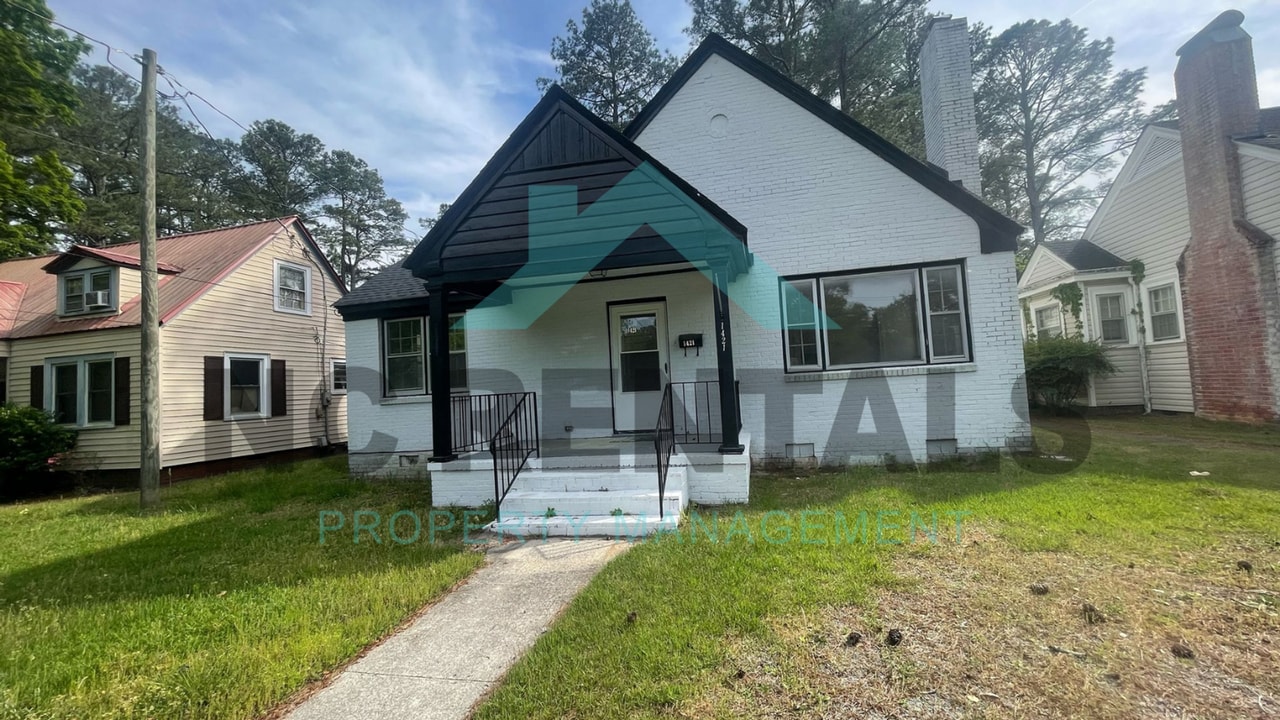 1421 Sunset Ave in Rocky Mount, NC - Building Photo