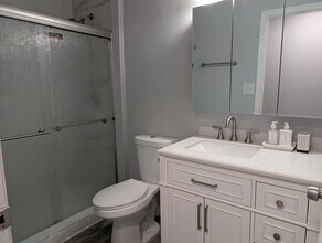 1263 Oakland Dr SW in Atlanta, GA - Foto de edificio - Building Photo