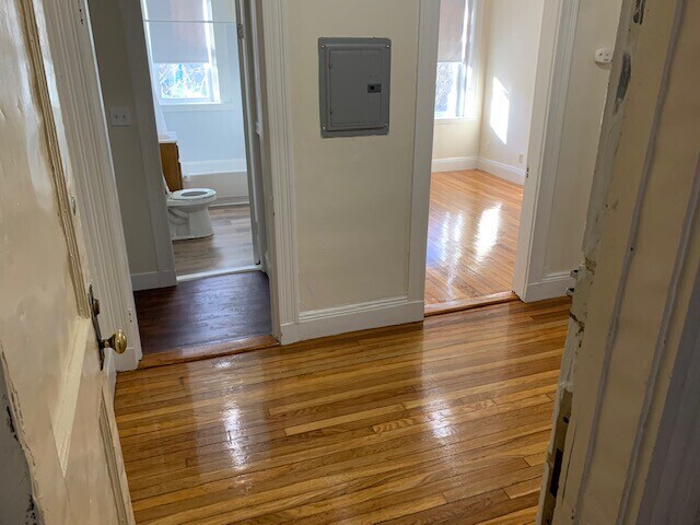 8 Egremont Rd, Unit 3 in Boston, MA - Foto de edificio