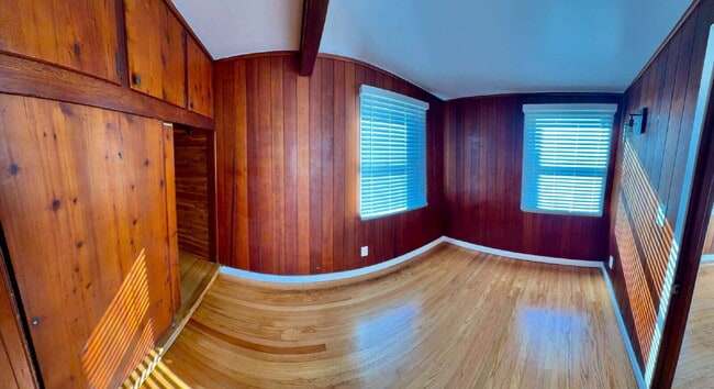 property at 5075 Niagara Ave