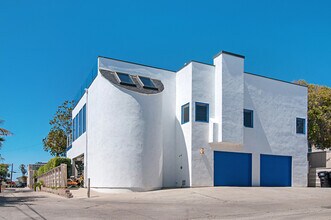 229 Nautilus St in San Diego, CA - Building Photo - Building Photo