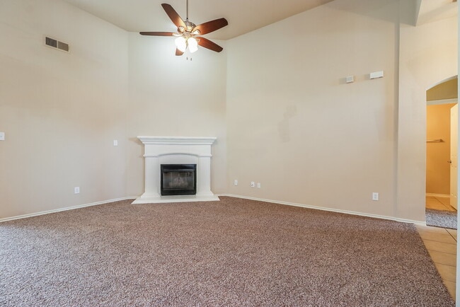12817 Dorset Dr in Fort Worth, TX - Building Photo - Building Photo