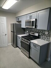 412 E Bailey Rd in Naperville, IL - Building Photo - Building Photo