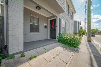 1101 Saulnier St in Houston, TX - Building Photo - Building Photo