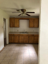 4195 Dallas Ave in Beaumont, TX - Foto de edificio - Building Photo