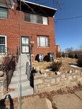 41 Tuckerman St NW in Washington, DC - Foto de edificio - Building Photo