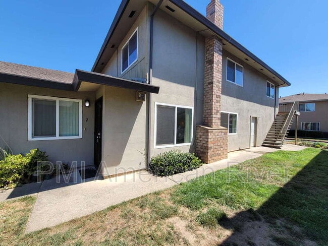 2843 Norcade Cir in Sacramento, CA - Building Photo - Building Photo