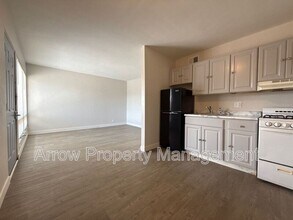 1416 Oakland Rd NE in Cedar Rapids, IA - Building Photo - Building Photo