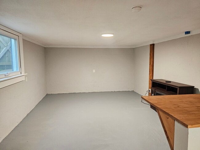 1105 Crossland Ave in Clarksville, TN - Building Photo - Building Photo