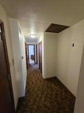 826 Pittsburgh St in Springdale, PA - Building Photo - Building Photo