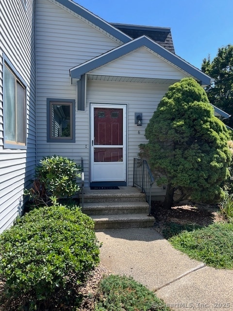 property at 6 Chestnut Hill Rd